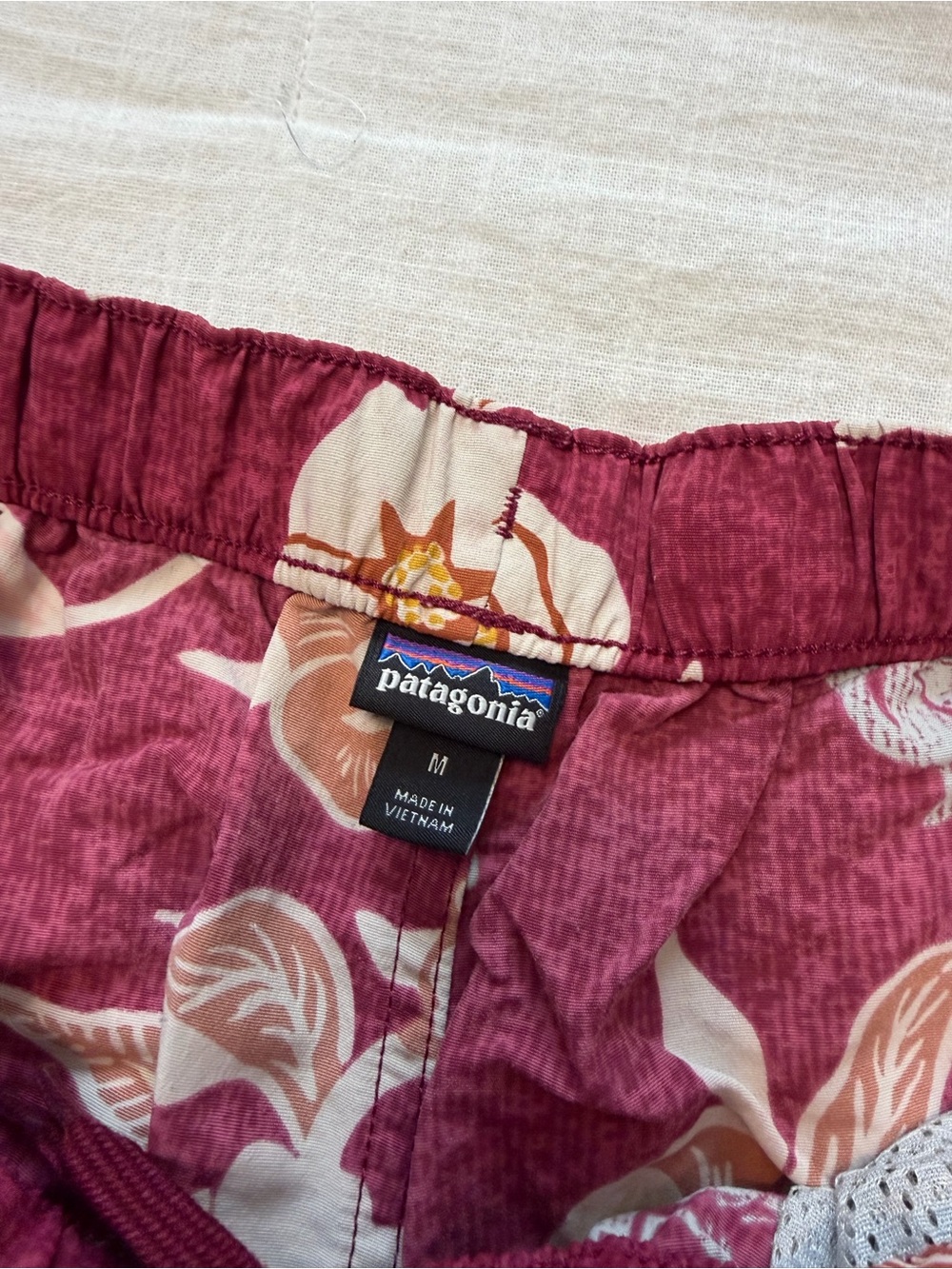Patagonia Floral Barely Baggies - Picture 4 of 4